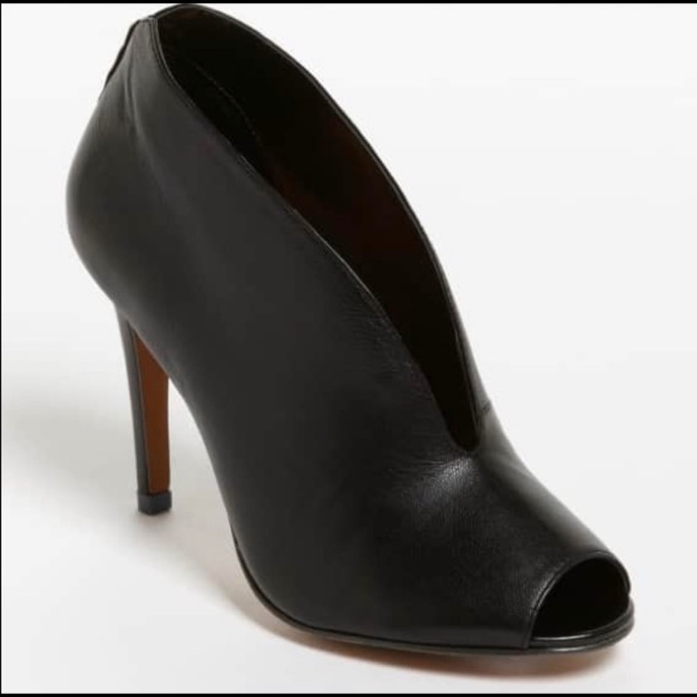 Nordstrom Halogen slit peep toe booties
